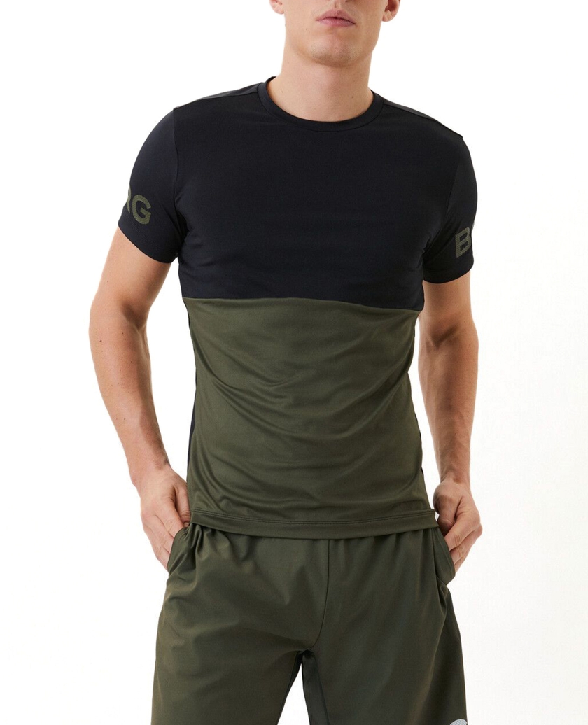 SPORTS ACADEMY TEE BLACK BEAUTY